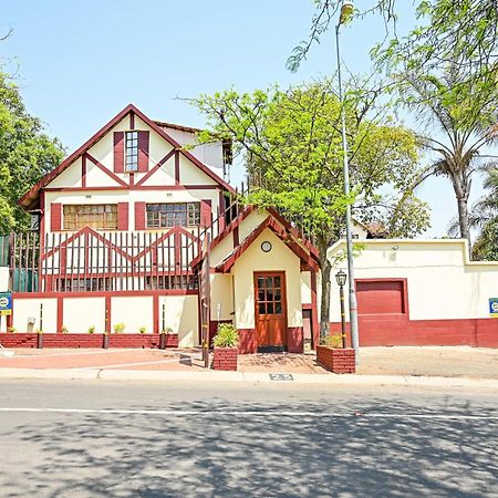 Tudor Lodge Guest House Johannesburg Zewnętrze zdjęcie