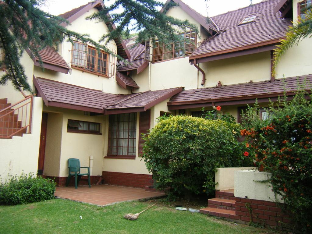 Tudor Lodge Guest House Johannesburg Zewnętrze zdjęcie